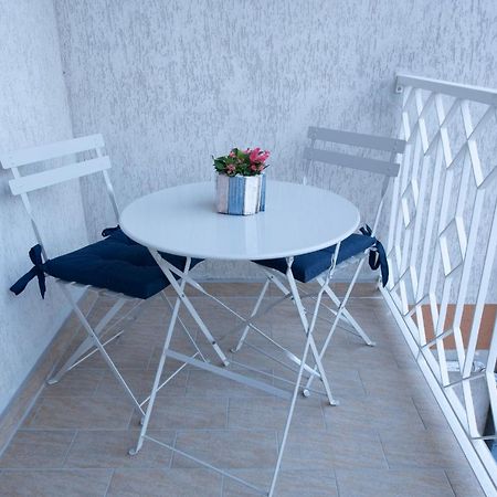 Dimora Dei Sogni Bed & Breakfast Civitanova Marche Exterior photo