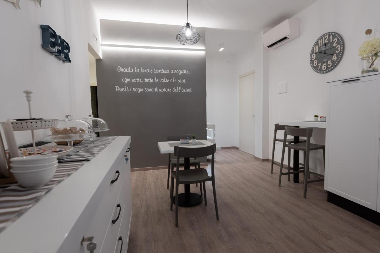 Dimora Dei Sogni Bed & Breakfast Civitanova Marche Exterior photo